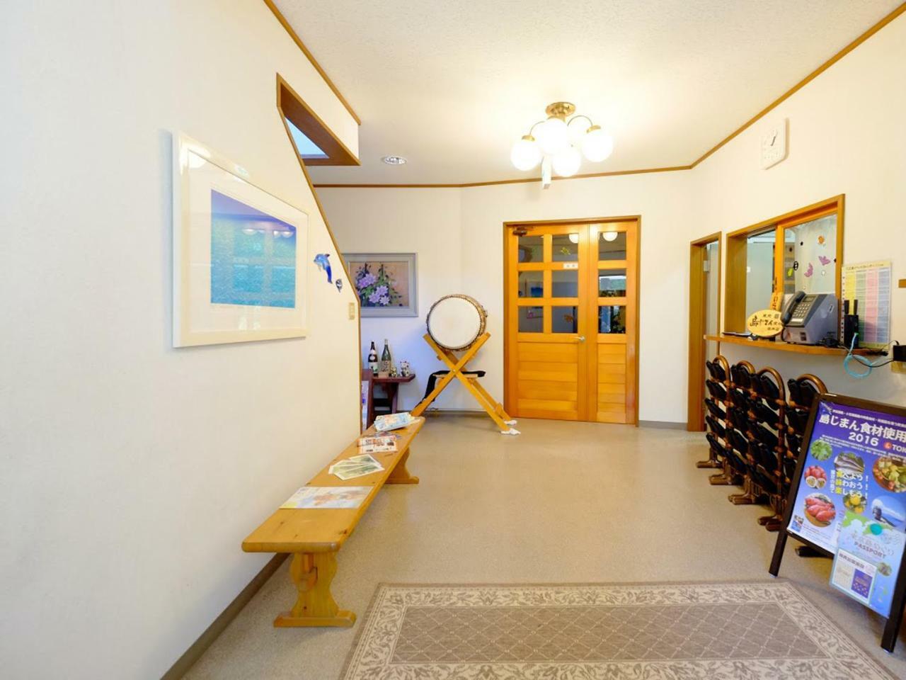 Kokumin Shukusha Sun Marina Hotel Hachijo Exterior photo