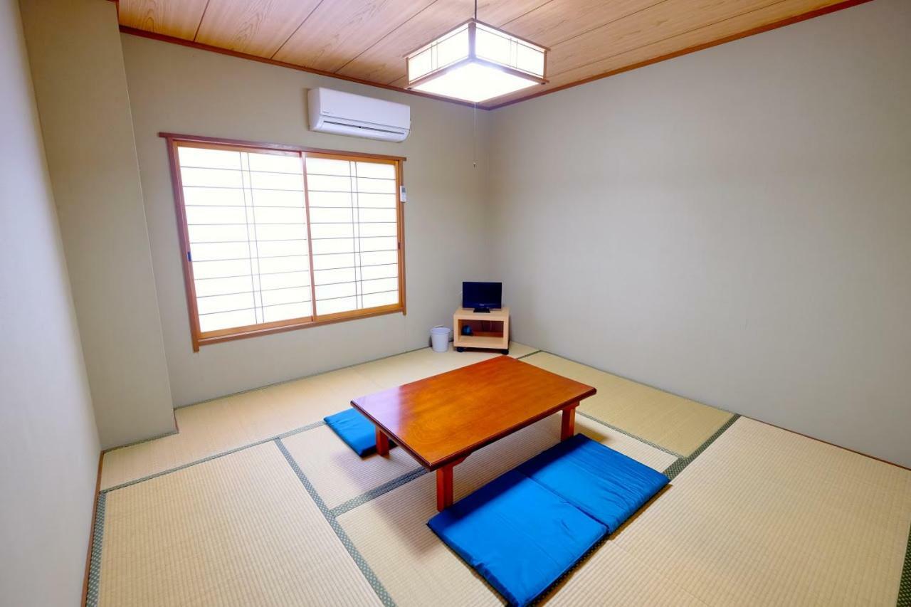 Kokumin Shukusha Sun Marina Hotel Hachijo Exterior photo